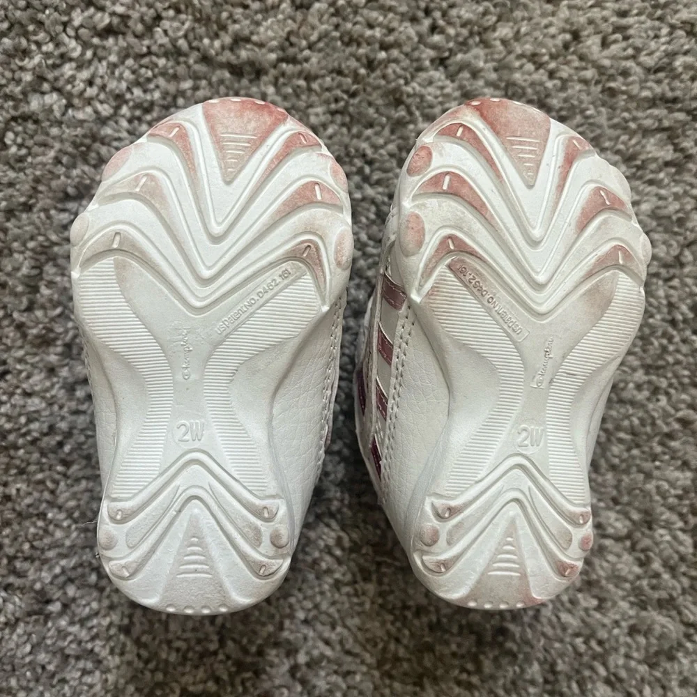 Super Cute White & Pink Champion Baby Shoes - Size 2W